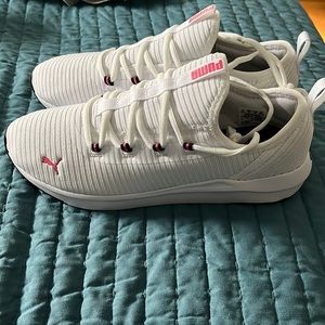 Puma Softride sneaker, NWOT.